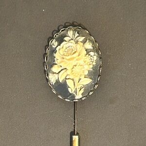 Vintage Floral Cameo Stick Pin
